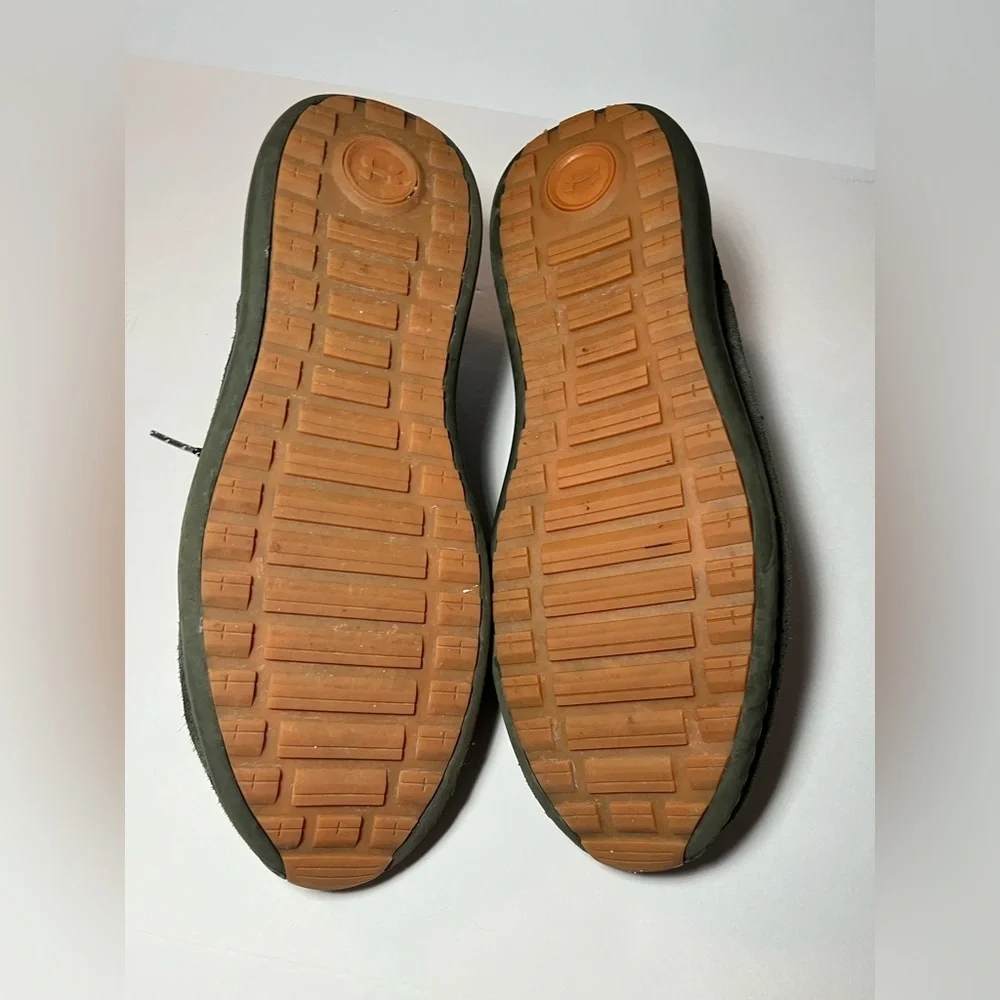 Underarmour Unique  Veloce Chukka Mid Suede Olive Green Causal Shoes  Mens 12